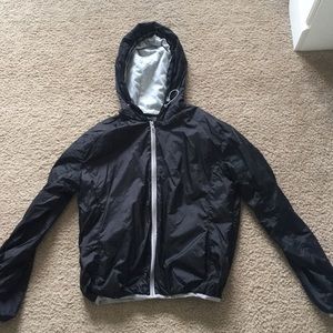 windbreaker/light zip up